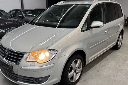 VW Touran 280.000 km 3.950 &euro; Much 53804