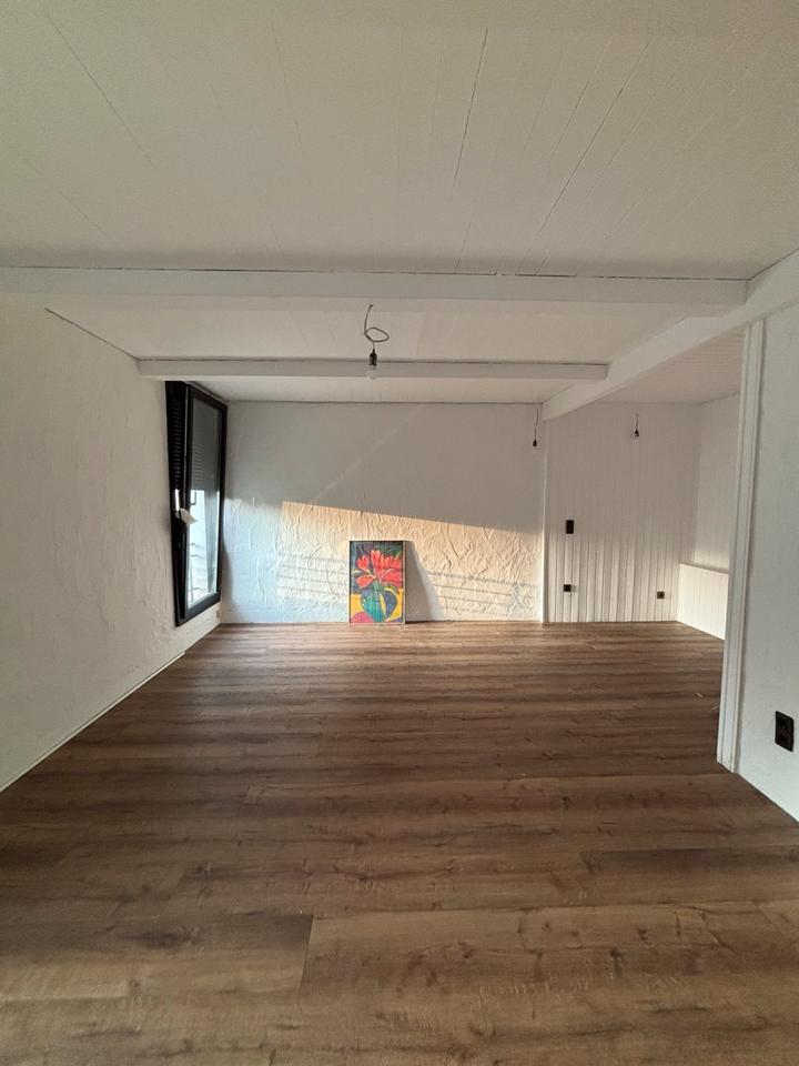 Modernes Reihenhaus mit großzügiger Rooftop-Lounge zimmer