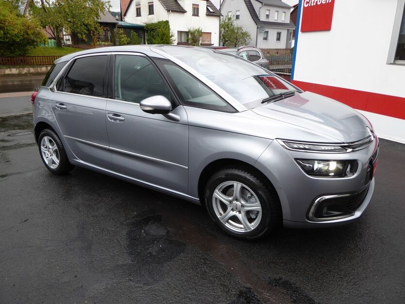 Citroen C4 SpaceTourer 69.990 km 17.495 € Steinau 36396