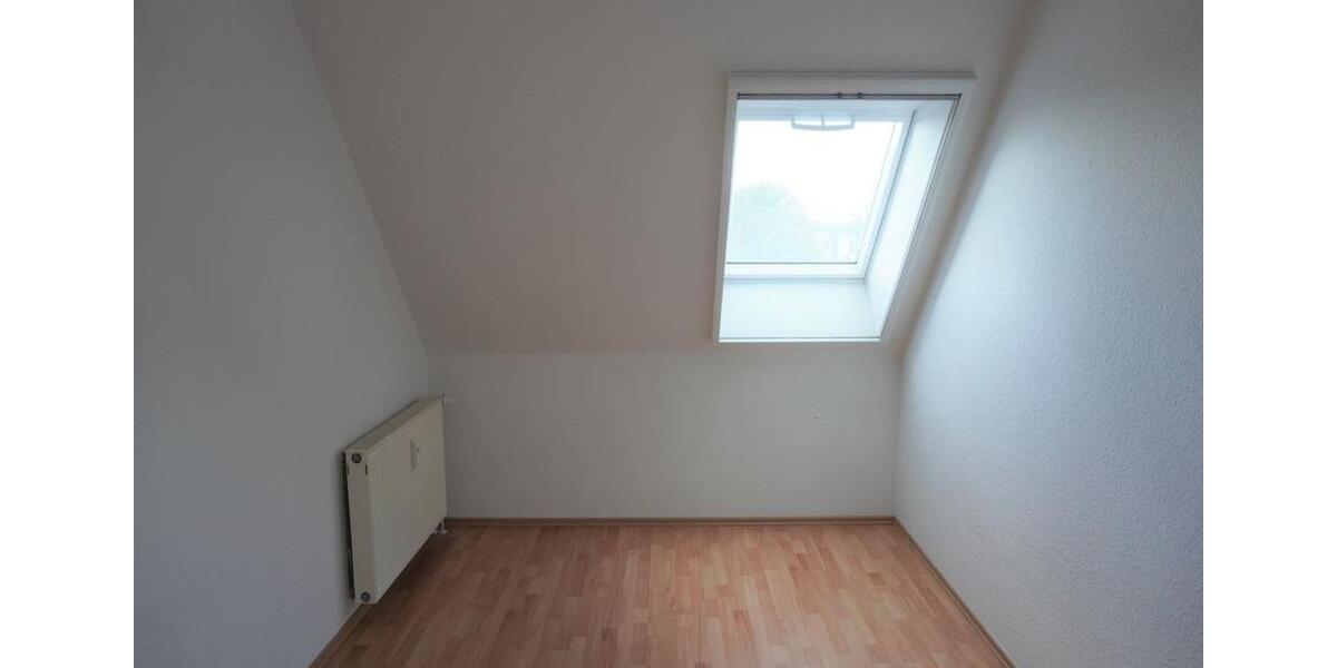 Dachgeschoßwohnung Biederitz - 3 Zimmer, 65 m&sup2;, 491&euro; | Angebot:25918004