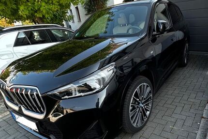 BMW iX1 30.800 km 42.200 € Köln 50765