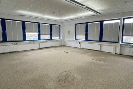 Gewerbeobjekt Hamburg Rahlstedt - 1 Zimmer, 90 m&sup2;, 1.170&euro; | Angebot:26851827