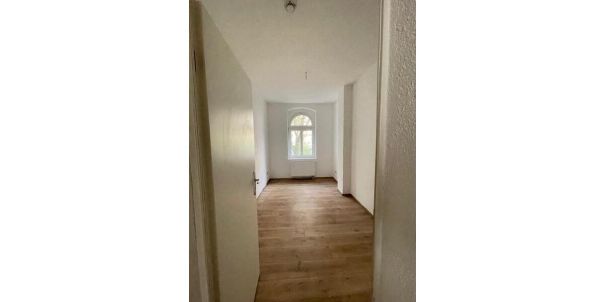 Erdgeschoßwohnung Halle (Saale) Damaschkestraße - 4 Zimmer, 88 m&sup2;, 690&euro; | Angebot:23420827
