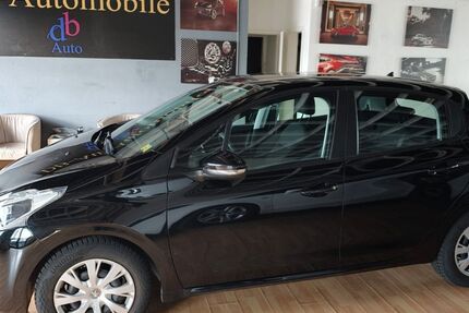 Peugeot 208 135.000 km 4.999 &euro; Rodgau 63110