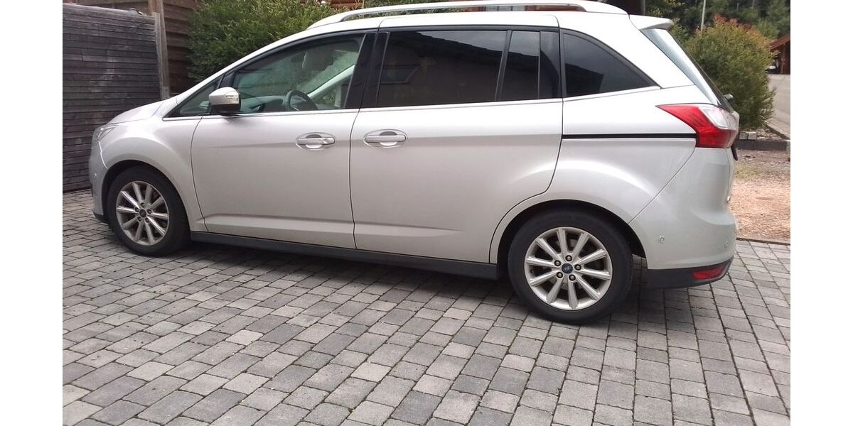 Ford Grand C-Max 106.000 km 12.600 &euro; Schmelz 66839
