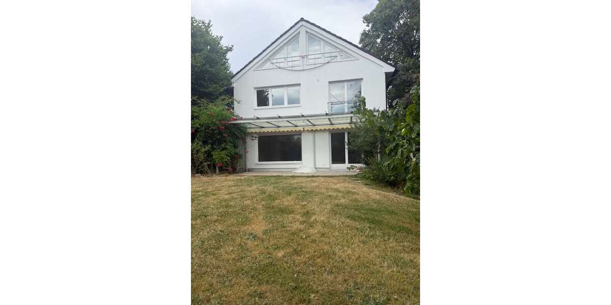 Einfamilienhaus Friedrichsdorf - 5 Zimmer, 200 m&sup2;, 2.950&euro; | Angebot:27022959