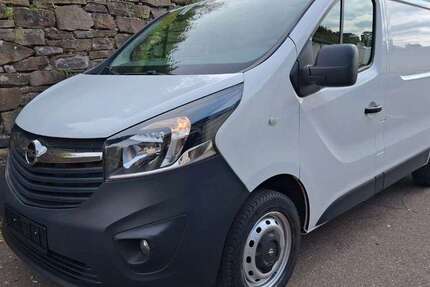 Opel Vivaro 79.000 km 15.900 € Mülheim an der Ruhr 45481