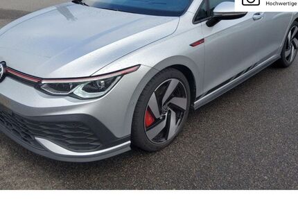 VW Golf 15.647 km 32.690 € Chemnitz 09113