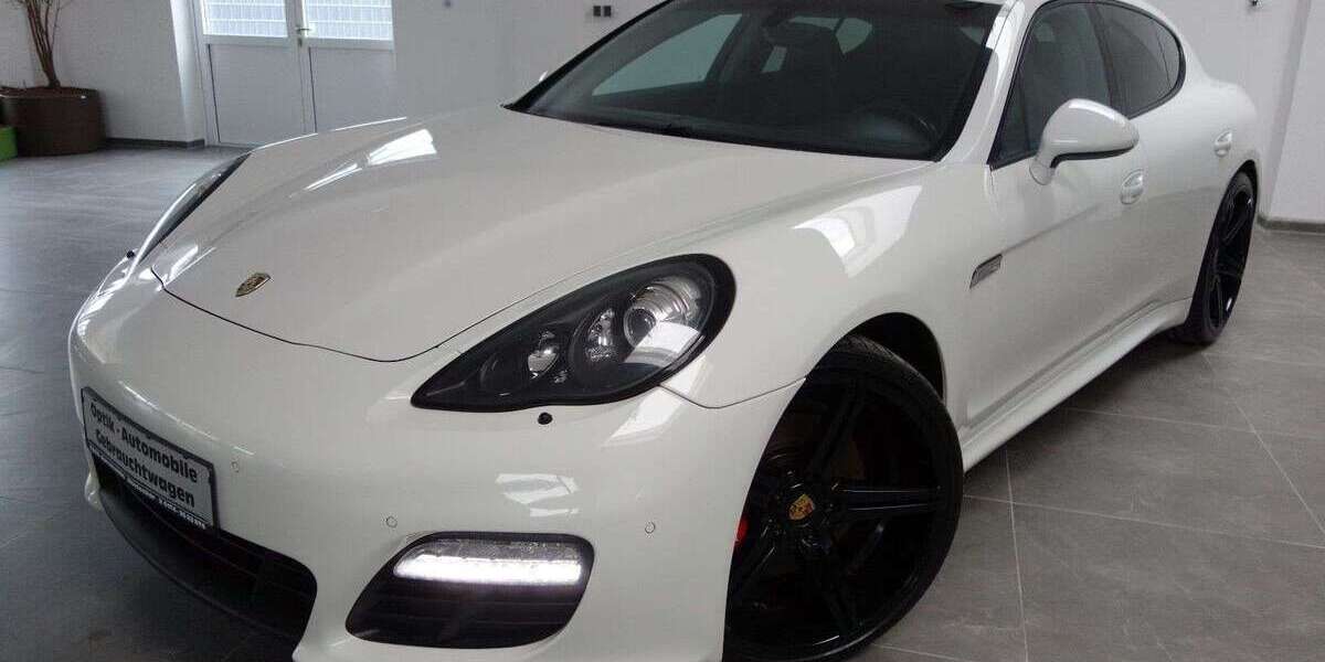 Porsche Panamera 181.000 km 22.999 &euro; Mühlacker 75417