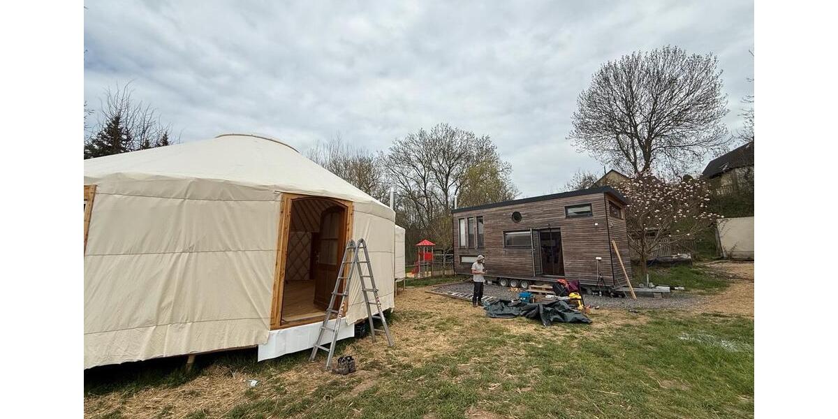 Luxuriöse Jurten 7m+4m inkl. Einrichtung - winterfest - neu 2 zimmer