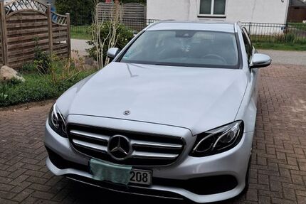 Mercedes E 200
