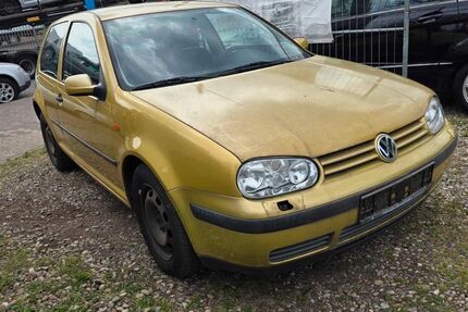 VW Golf 179.000 km 2.690 &euro; Koblenz 56070