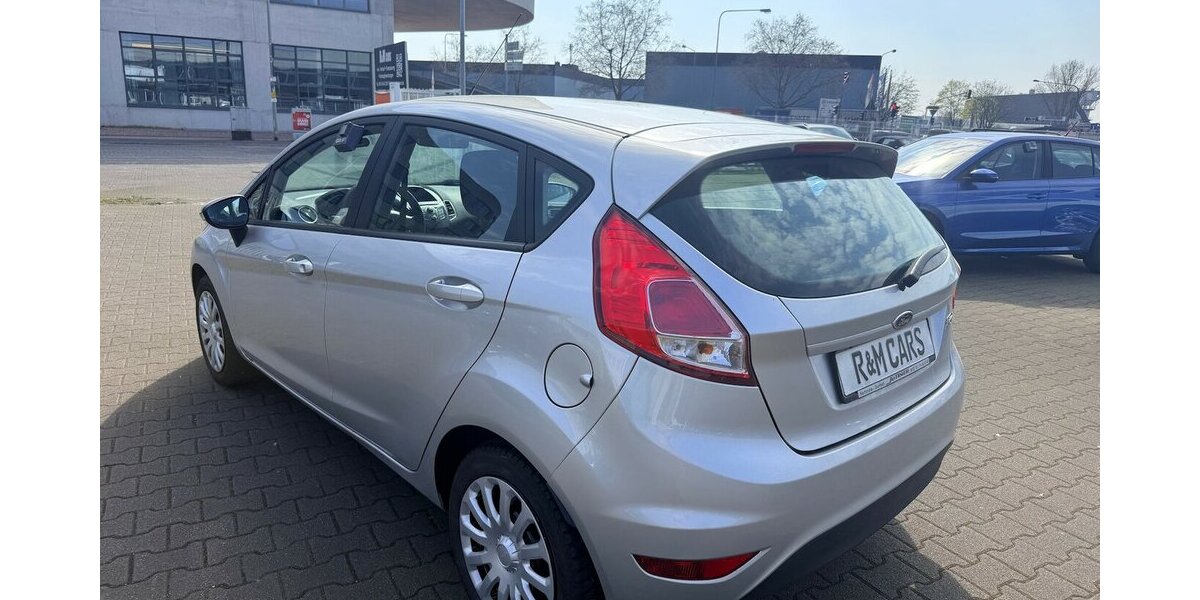 Ford Fiesta 1.6 Automatik Trend/51.000km 51.100 km 7.690 &euro; Frankfurt 60386