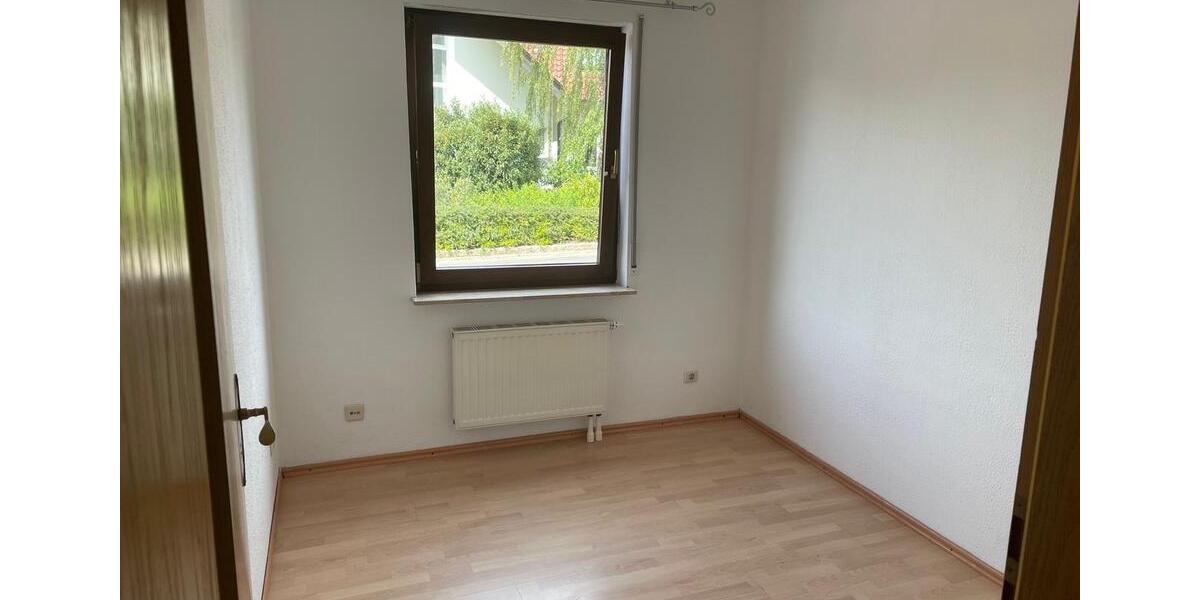 Erdgeschoßwohnung Gundelsheim - 4 Zimmer, 72 m&sup2;, 255.000&euro; | Angebot:27003099