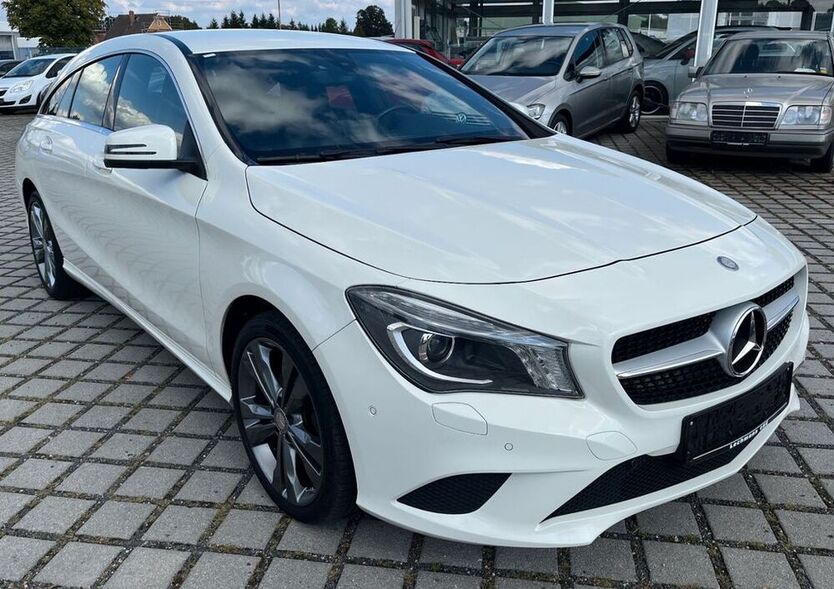 CLA 200 Shooting Brake