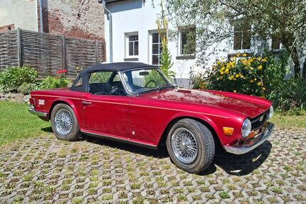 Triumph TR6 69.718 km 14.900 € TROCKENBORN 07464