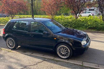 VW Golf 123.300 km 5.950 &euro; Erfurt 99096