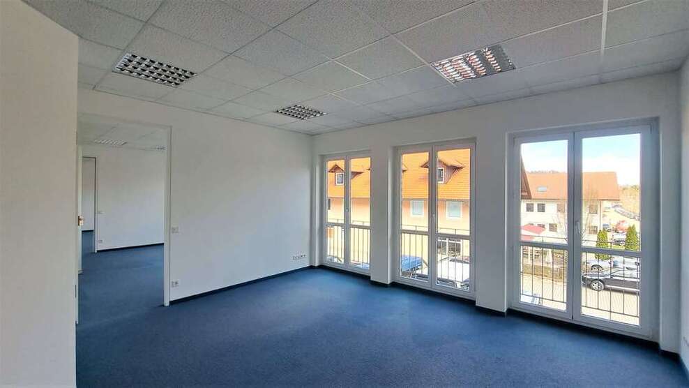 Büro in Feldafing 3.045 € 290 m²
