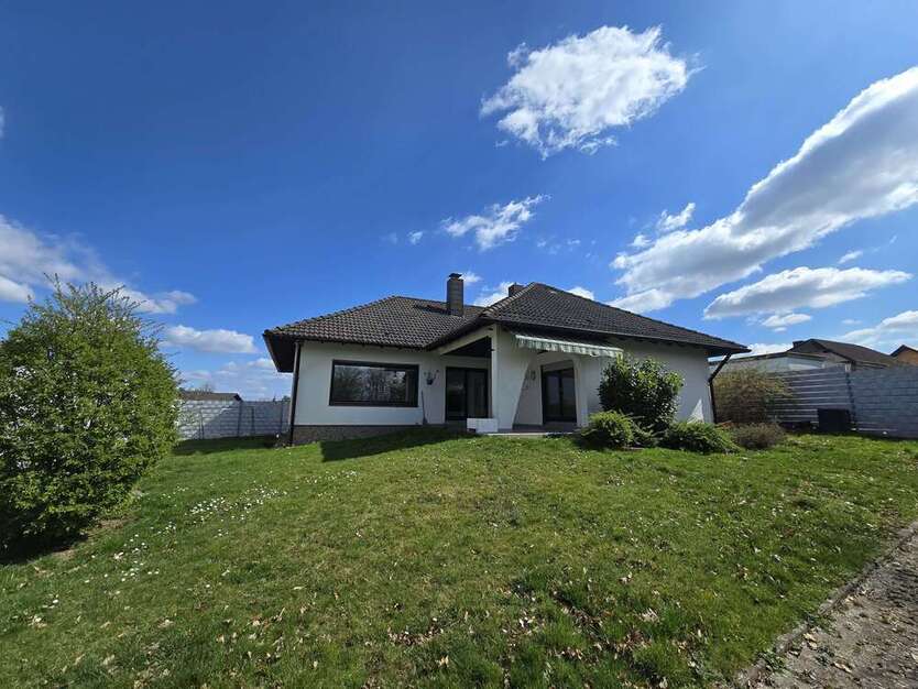 Haus zum Kaufen in Überherrn 470.000 € 240 m²