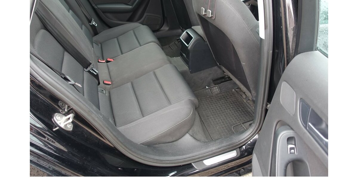 Audi A4 Attraction Autom. Navi PDC Bi-Xenon Sitzheizung 211.800 km 8.950 &euro; Neumarkt/OPf 92318