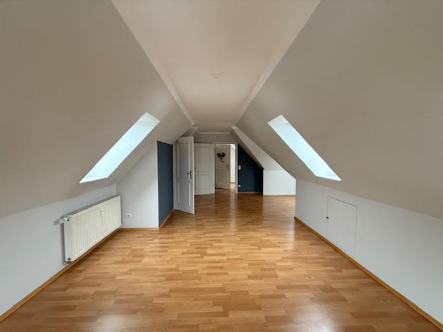 Dachgeschoßwohnung Schwerin Gartenstadt - 3 Zimmer, 69 m&sup2;, 500&euro; | Angebot:24245958