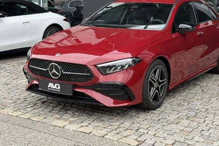 Mercedes-Benz A 200 10.884 km 39.900 &euro; Traunstein 83278