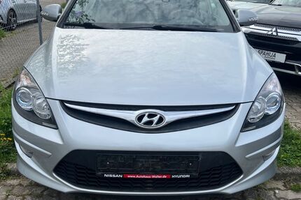 Hyundai i30 144.500 km 5.999 &euro; pforzheim 75179