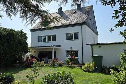 Einfamilienhaus mit herrlichem Garten und Garage im Herzen der Bierstadt-Bitburg! 6 zimmer