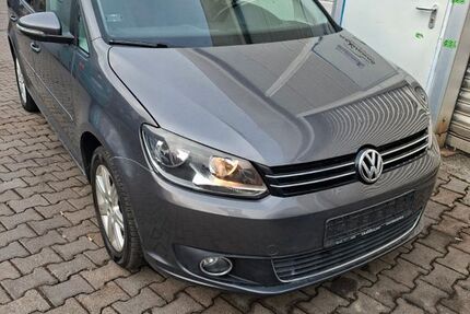 VW Touran 160.000 km 7.399 &euro; Reutlingen 72766