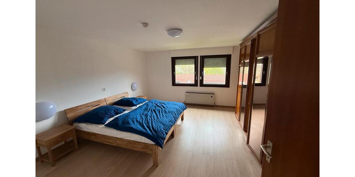 Einfamilienhaus Deggendorf - 6 Zimmer, 180 m&sup2;, 1.600&euro; | Angebot:26408408