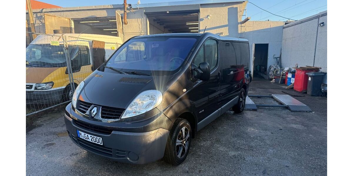 Renault Trafic 267.000 km 8.500 &euro; München 80809