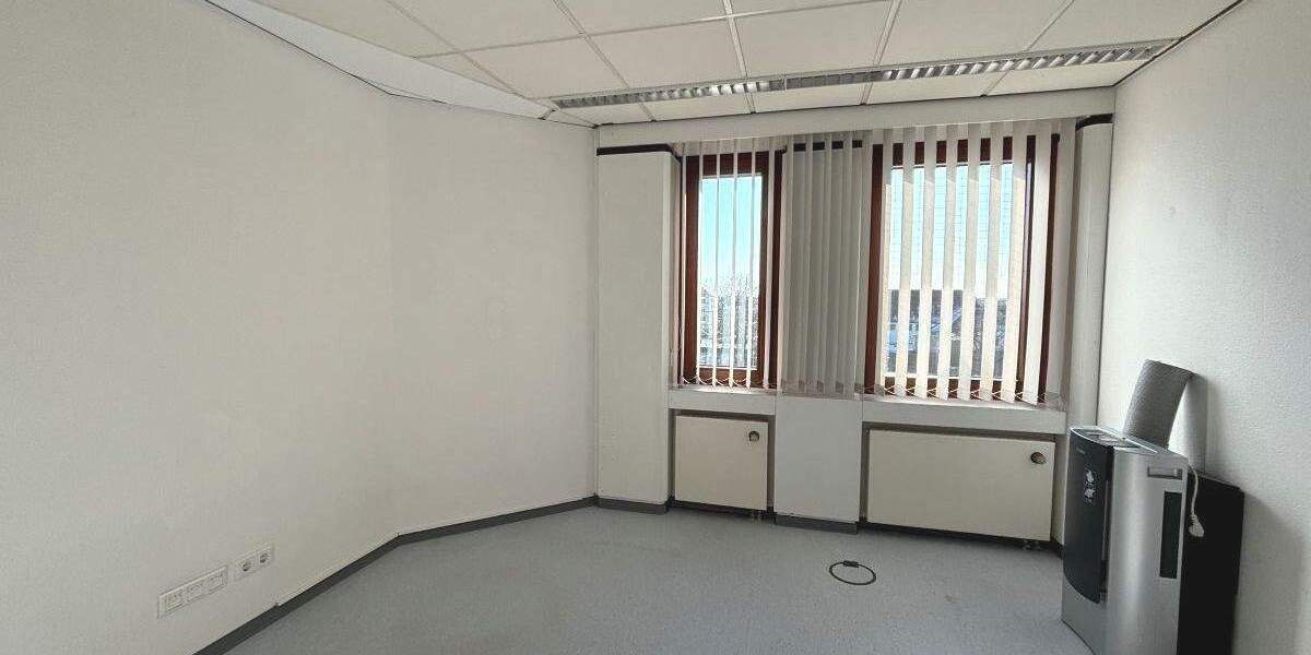 Gewerbeobjekt Stuhr Brinkum - 7 Zimmer, 150 m&sup2;, 285.000&euro; | Angebot:25671464