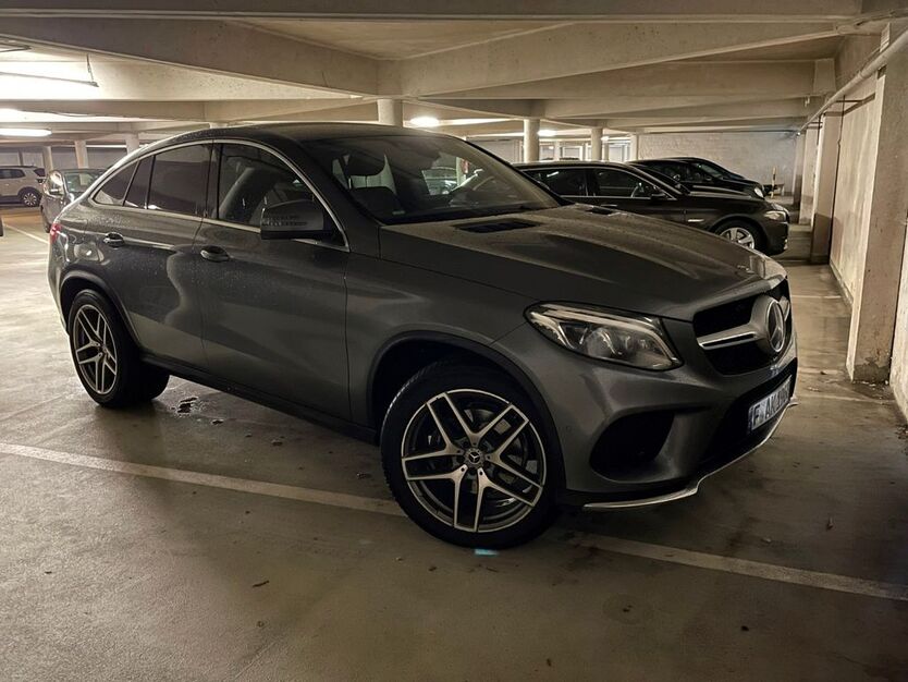 Mercedes-Benz GLE 350 67.000 km 46.500 € Frankfurt 60320