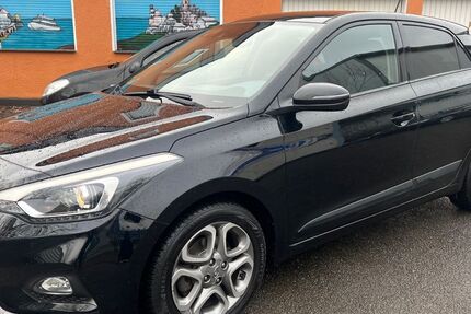 Hyundai i20 68.000 km 9.850 &euro; Essen 45357