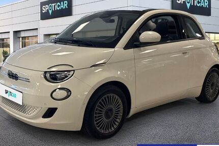 Fiat 500e 12.734 km 21.470 &euro; Frankfurt 60314