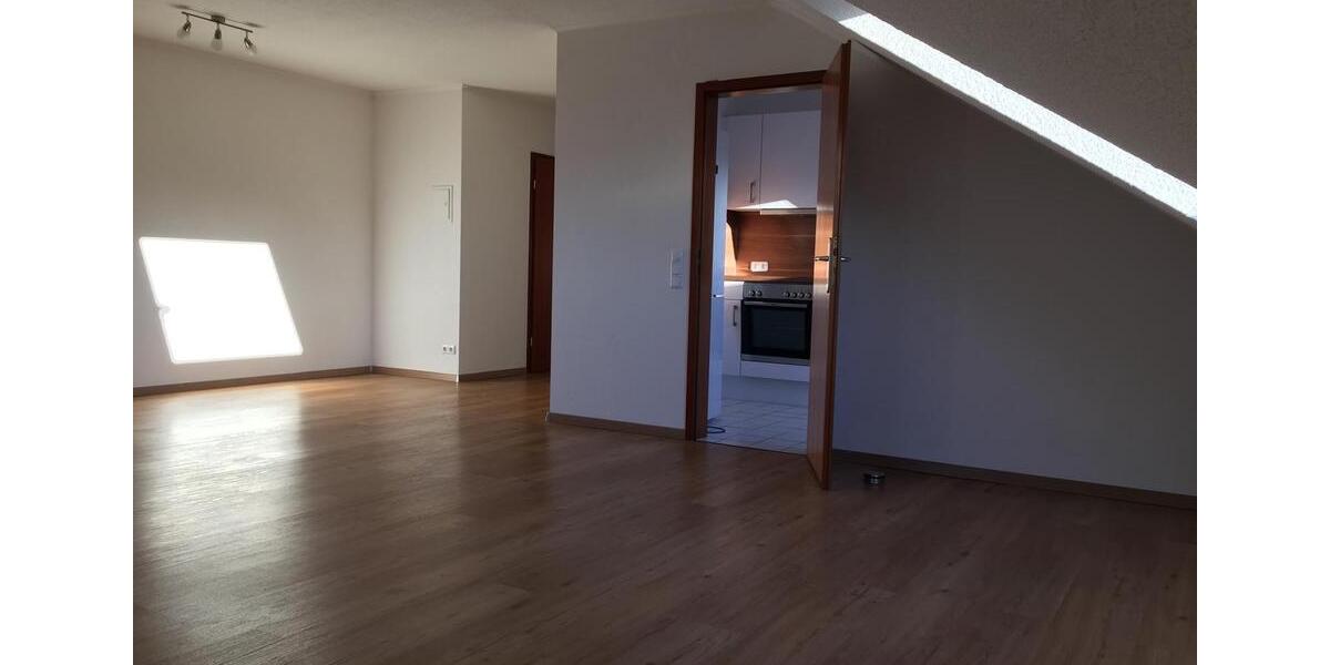 Dachgeschoßwohnung Rastatt - 2.5 Zimmer, 83 m&sup2;, 260.000&euro; | Angebot:26699602