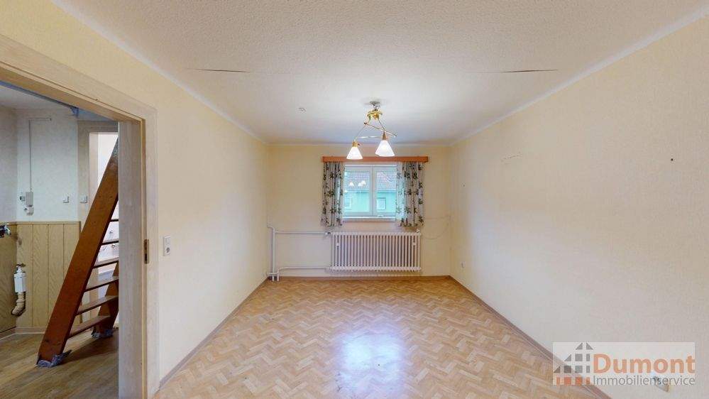 Reihenhaus mit Ausbaupotenzial und pflegeleichtem Grundstück in beliebter Lage von Merseburg. 3 zimmer