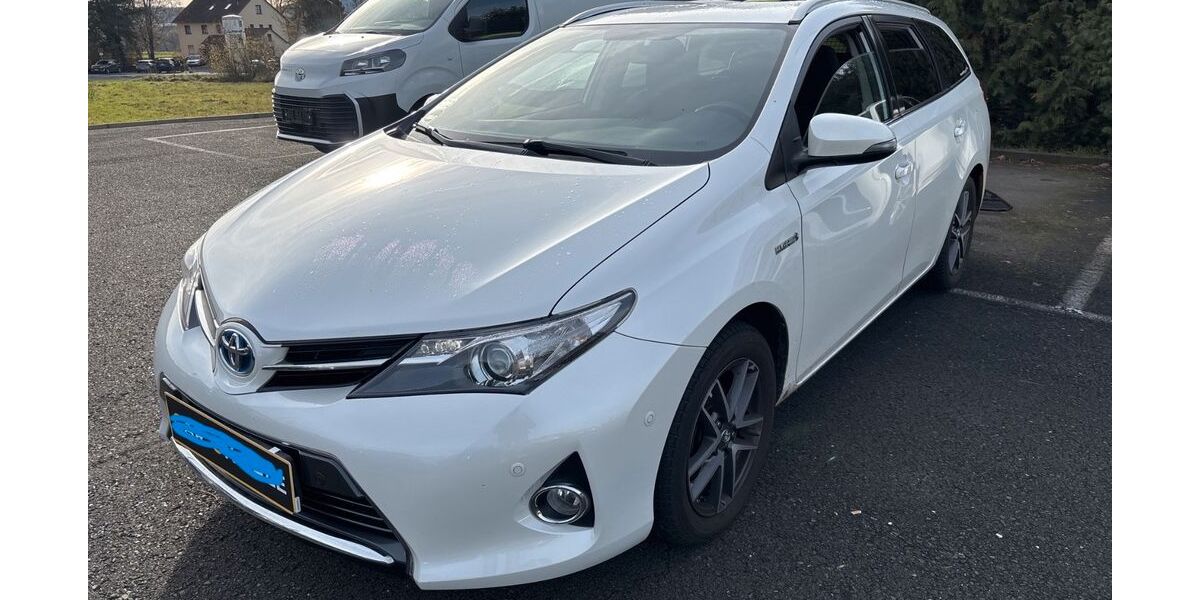 Toyota Auris 267.000 km 7.998 &euro; München 81243