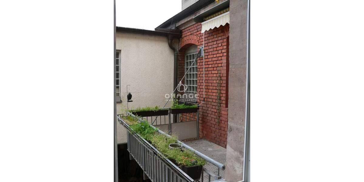 ***TOP: Erstbezug nach Sanierung :sonnige 4,5 -ZKB auf 93 QM WFL, Stadtmitte, im Hinterhaus nahe HBF 4 zimmer