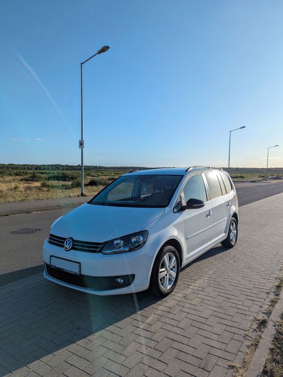 VW Touran 118.500 km 9.900 € Sülstorf 19077