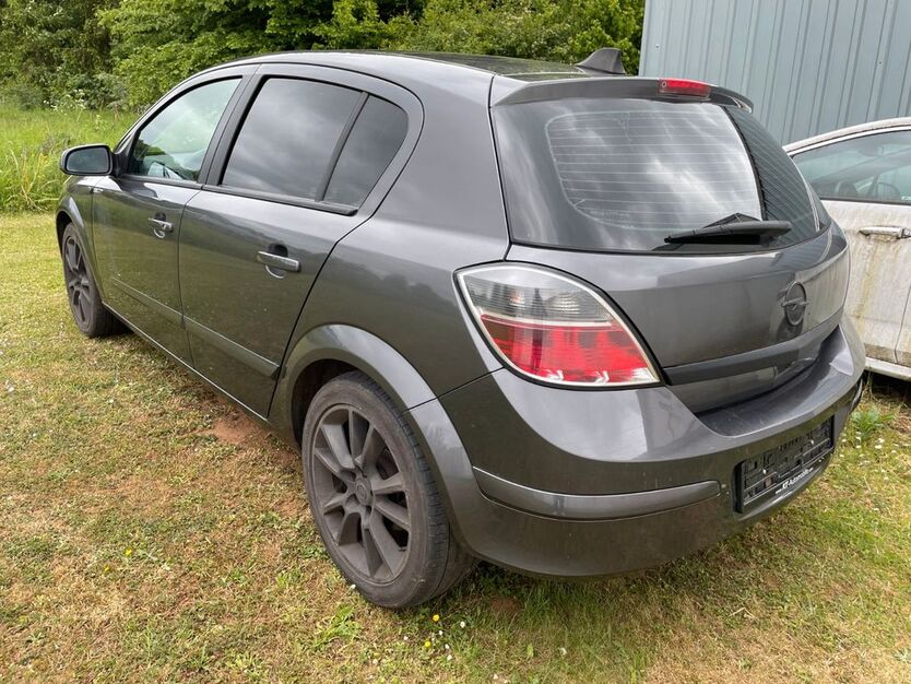 Opel Astra 203.000 km 1.222 € Olmscheid 54689