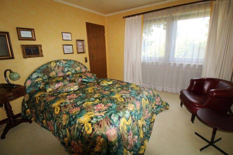 Bungalow Königsbrunn - 5 Zimmer, 164 m&sup2;, 649.000&euro; | Angebot:26833175