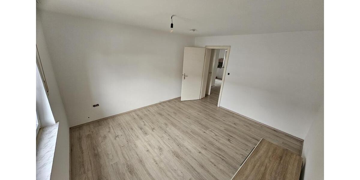 Etagenwohnung Friedberg - 3.5 Zimmer, 66 m&sup2;, 1.100&euro; | Angebot:25286824