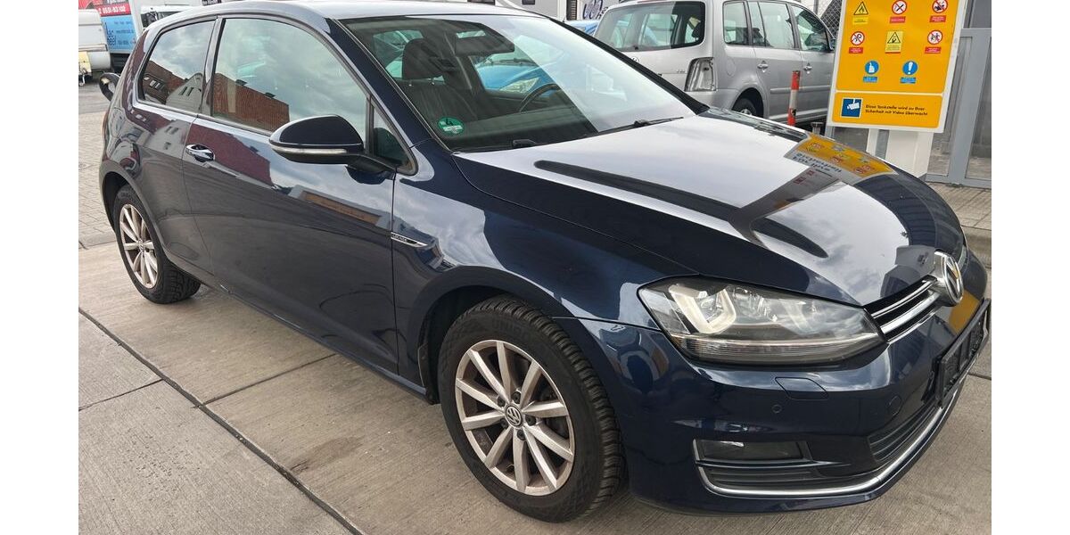 VW Golf 249.000 km 7.900 &euro; Göttingen 37079