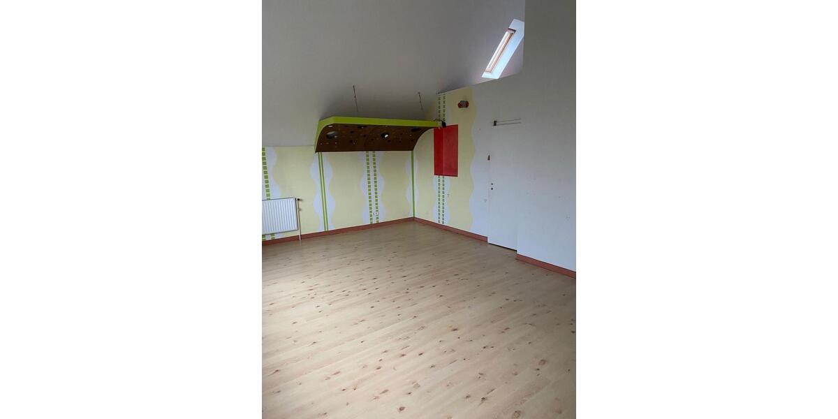 Einfamilienhaus Cottbus Spremberger Vorstadt - 4 Zimmer, 177 m&sup2;, 1.250&euro; | Angebot:25044242
