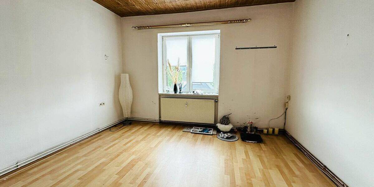 Mehrfamilienhaus, Wohnhaus Lauter-Bernsbach Oberpfannenstiel - 1 Zimmer, 390 m&sup2;, 99.000&euro; | Angebot:26887583