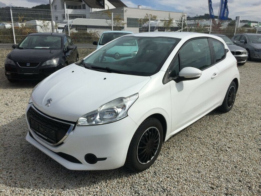 Peugeot 208 Active,Klima,el.Fh.,Tempomat,Tüv Neu! 82.000 km 4.999 € Himmelkron 95502