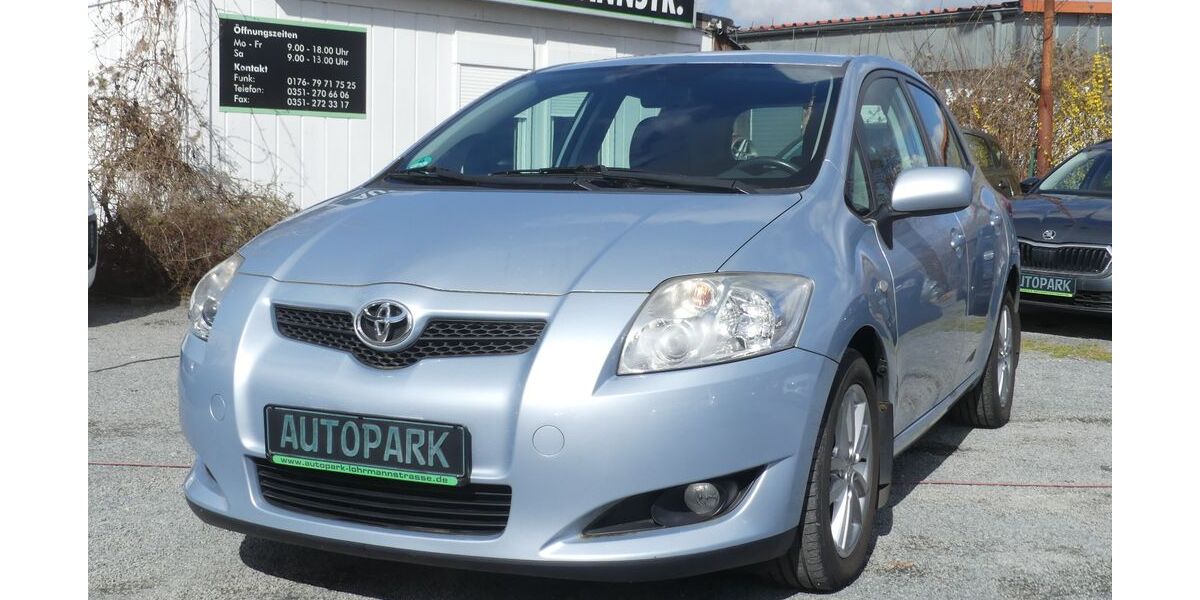 Toyota Auris 115.800 km 4.900 &euro; Dresden 01237