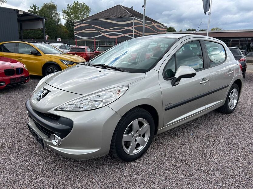 Peugeot 207 76.000 km 4.490 € Saarlouis 66740