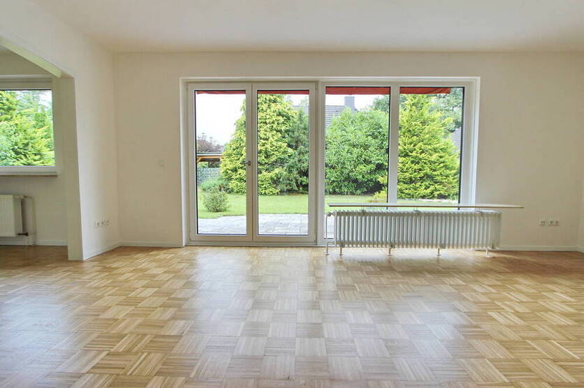 Renoviertes Einfamilienhaus mit schönen Garten in Ellerbek